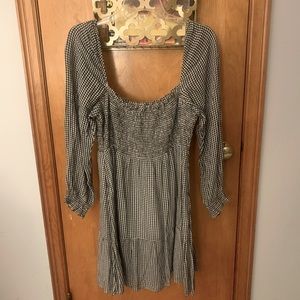 Abercrombie and Fitch black and white dress
